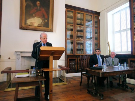 José Antonio Ferrer Benimeli, Keith Sherif y José Miguel Delgado Idarreta.