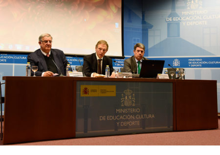 Representantes del Ministerio de Cultura, en la presentación de Pares 2.0.